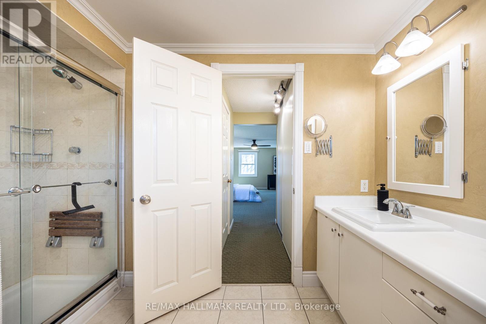 85 Colvin Crescent, Vaughan, ON - Indoor Photo Showing Bathroom