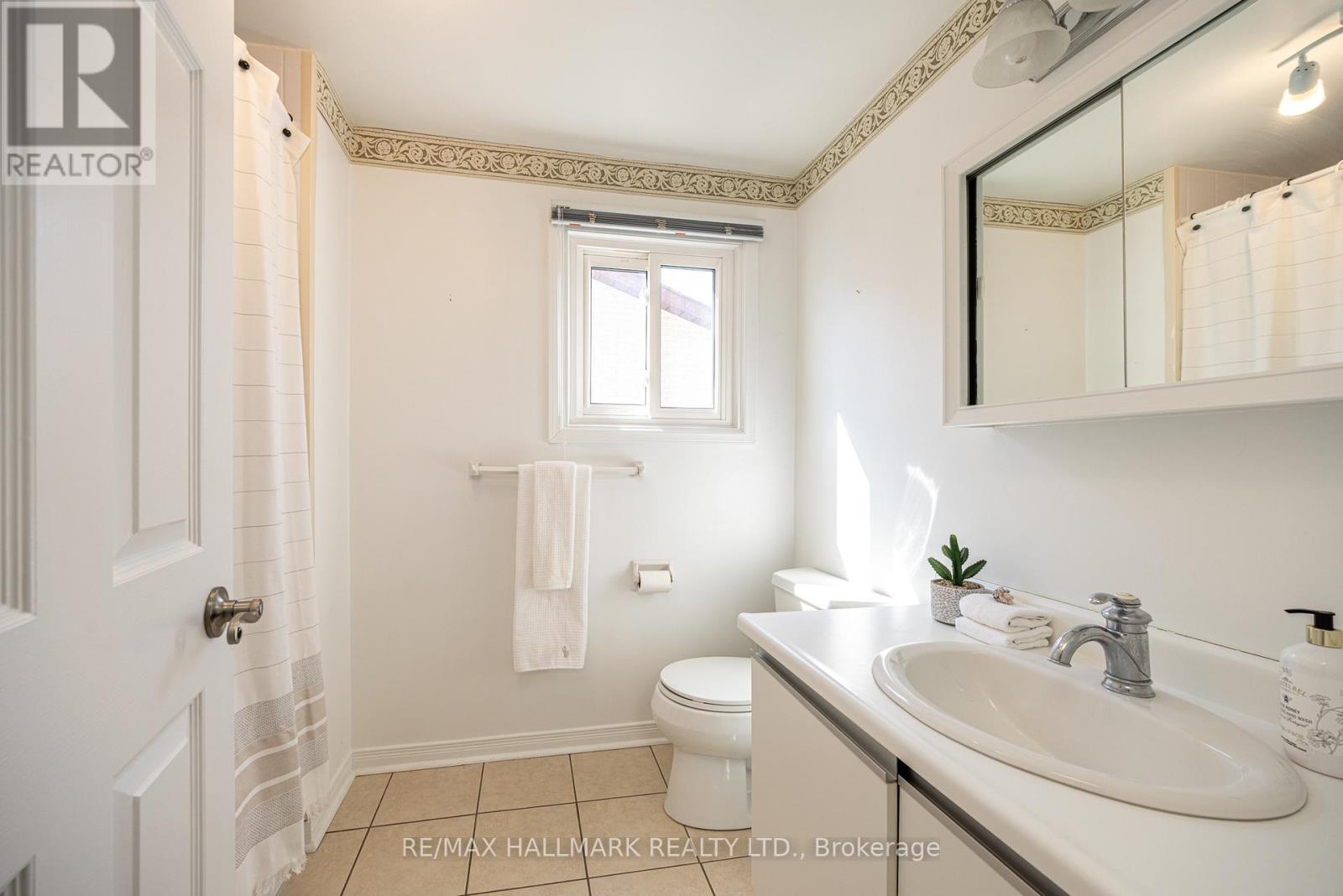 85 Colvin Crescent, Vaughan, ON - Indoor Photo Showing Bathroom