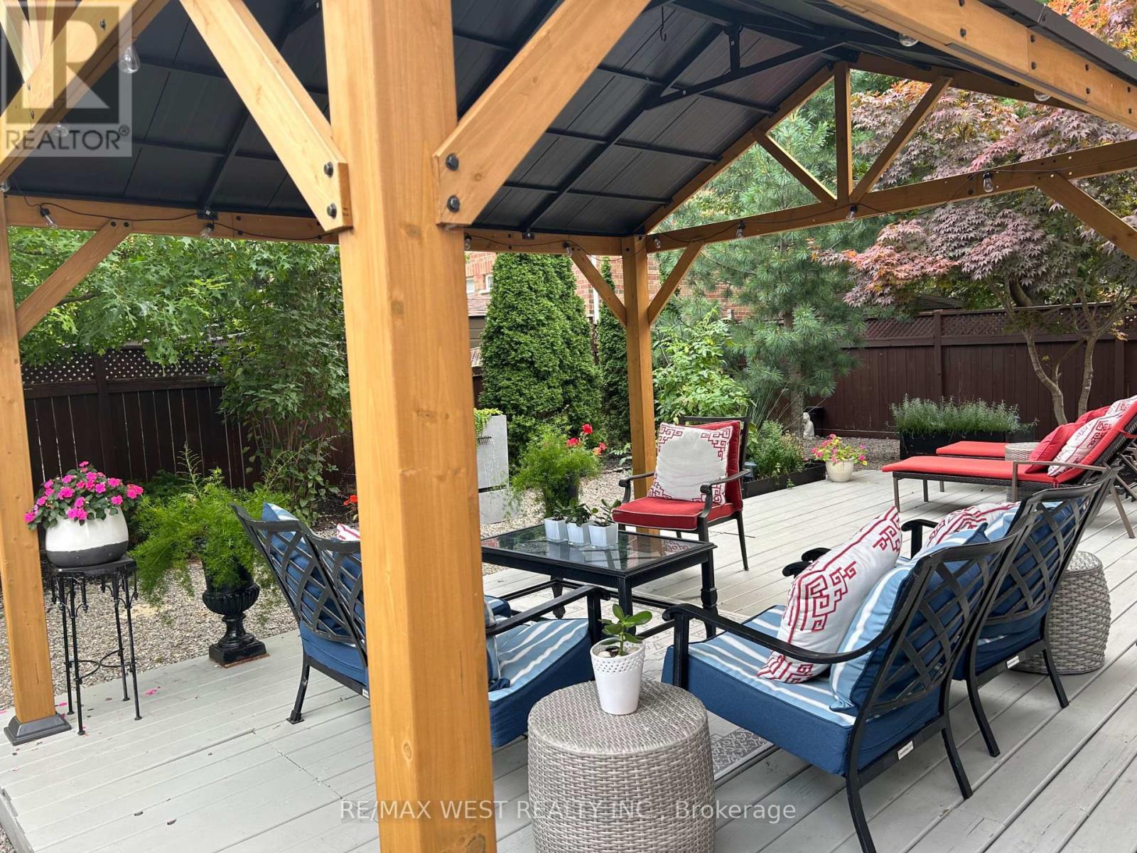 3374 Artesian Drive, Mississauga, ON - Outdoor With Deck Patio Veranda