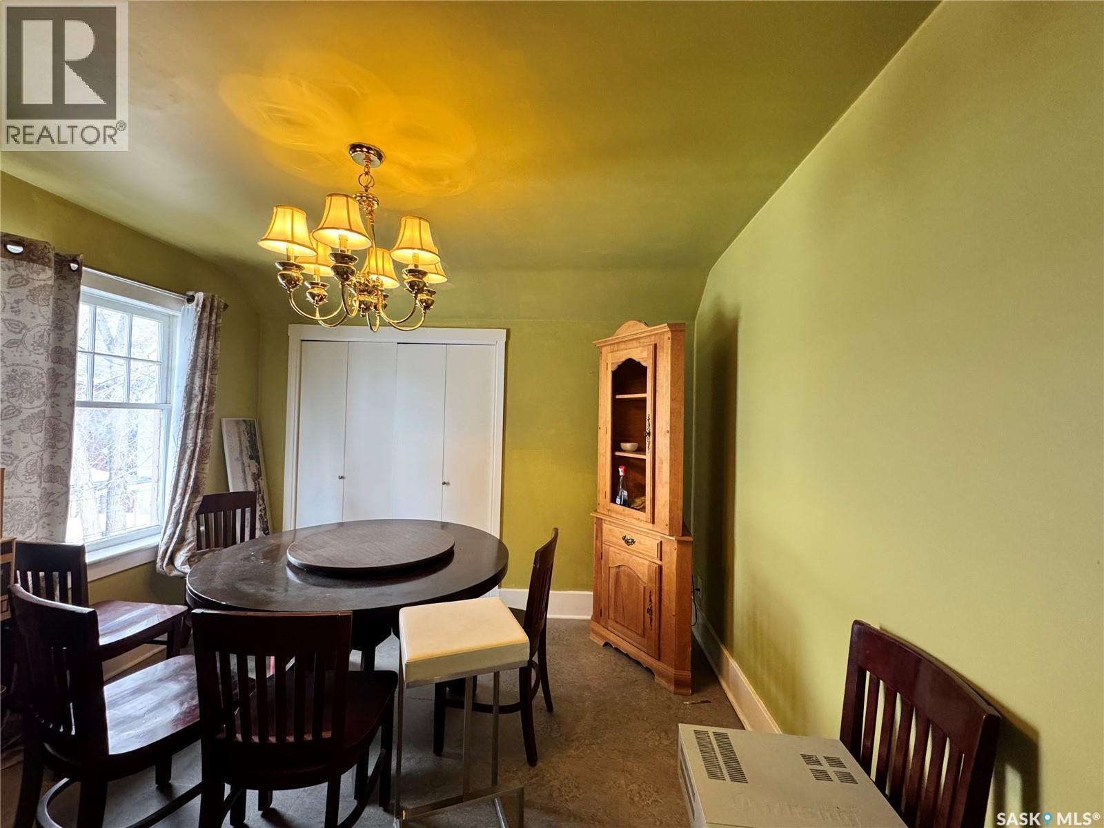 2416 14Th Avenue, Regina, SK