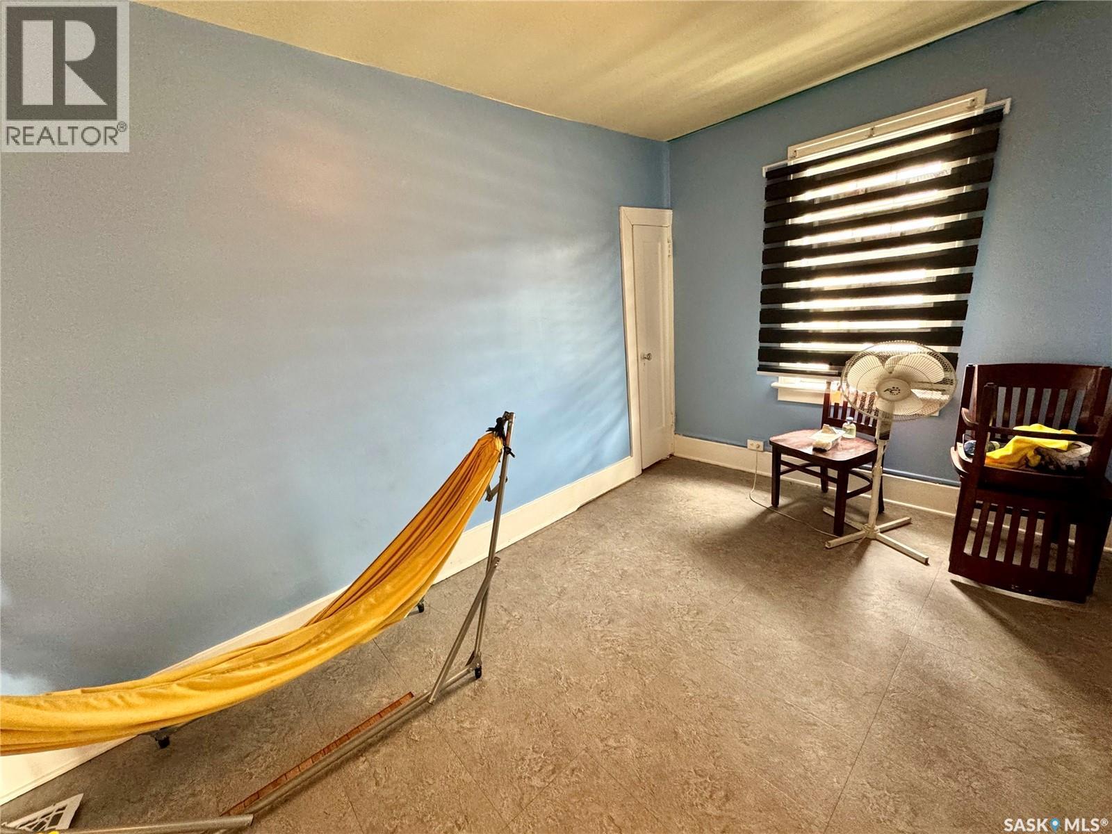 2416 14Th Avenue, Regina, SK