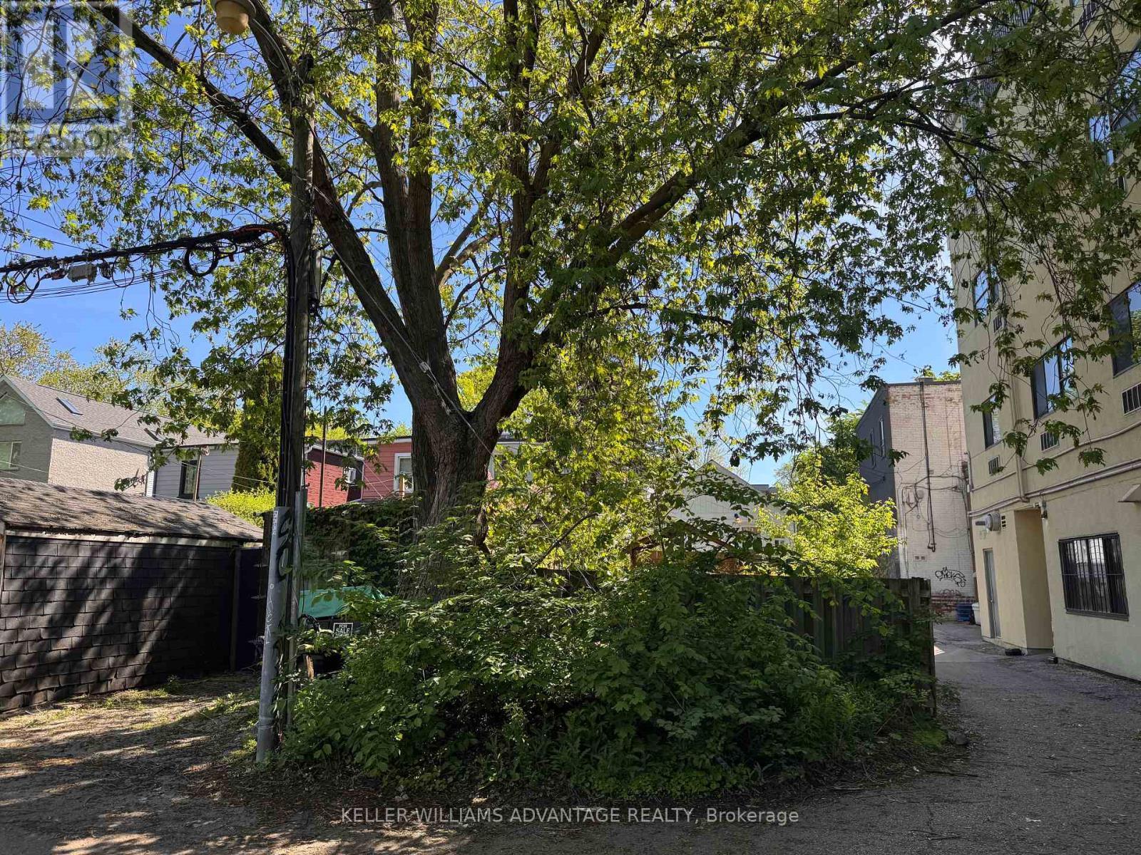 12R Hastings Avenue, Toronto, ON