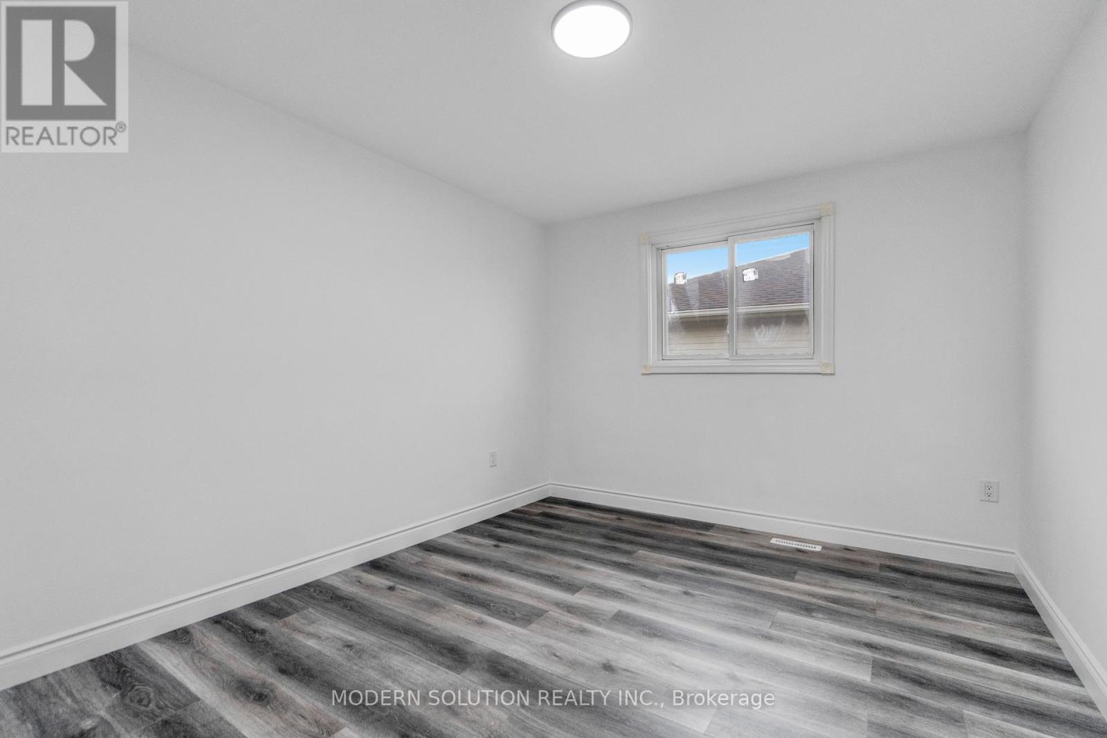 168 Fusilier Drive, Hamilton, ON - Indoor Photo Showing Other Room