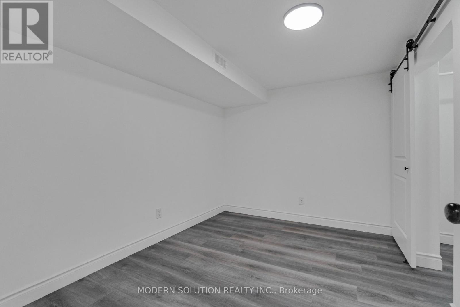 168 Fusilier Drive, Hamilton, ON - Indoor Photo Showing Other Room