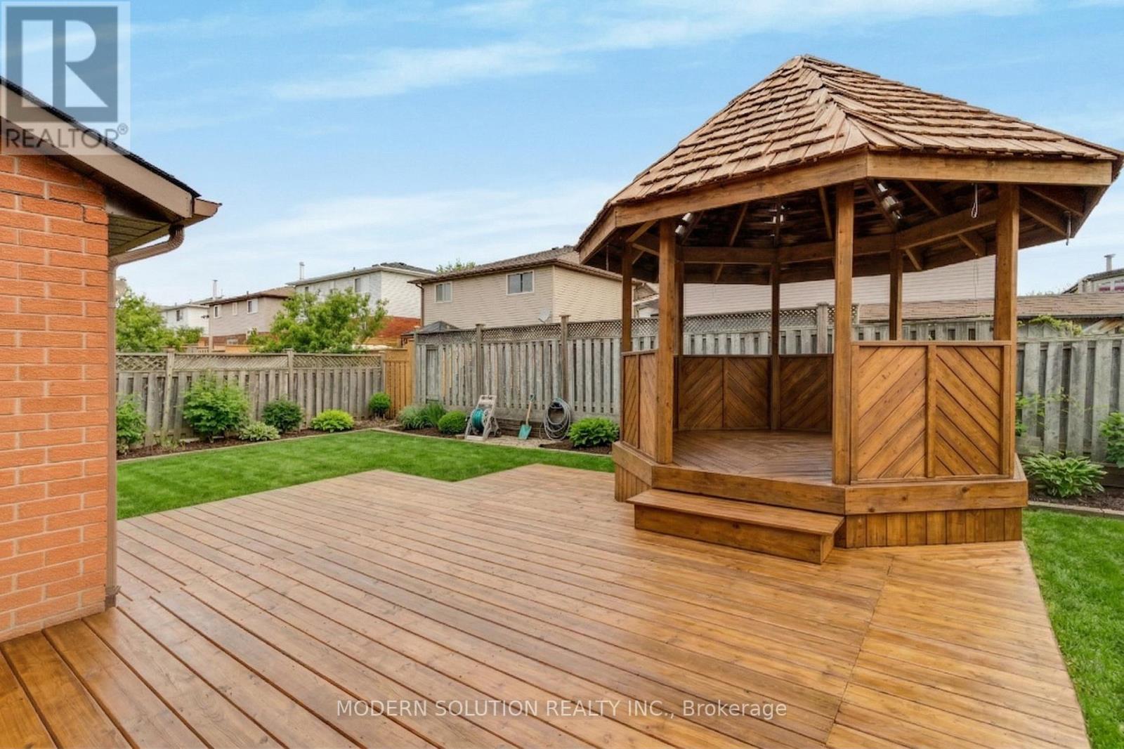 168 Fusilier Drive, Hamilton, ON - Outdoor With Deck Patio Veranda