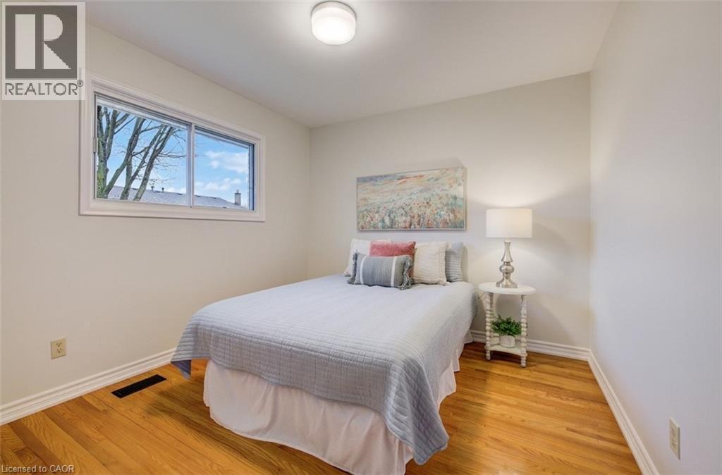 Main floor 2nd bedroom - 66 Tupper Crescent, Kitchener, ON - Indoor Photo Showing Bedroom