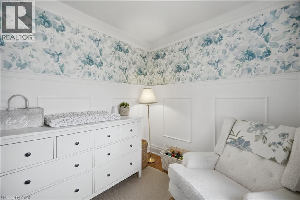 117 Norfolk Avenue, Cambridge, ON - Indoor Photo Showing Bedroom