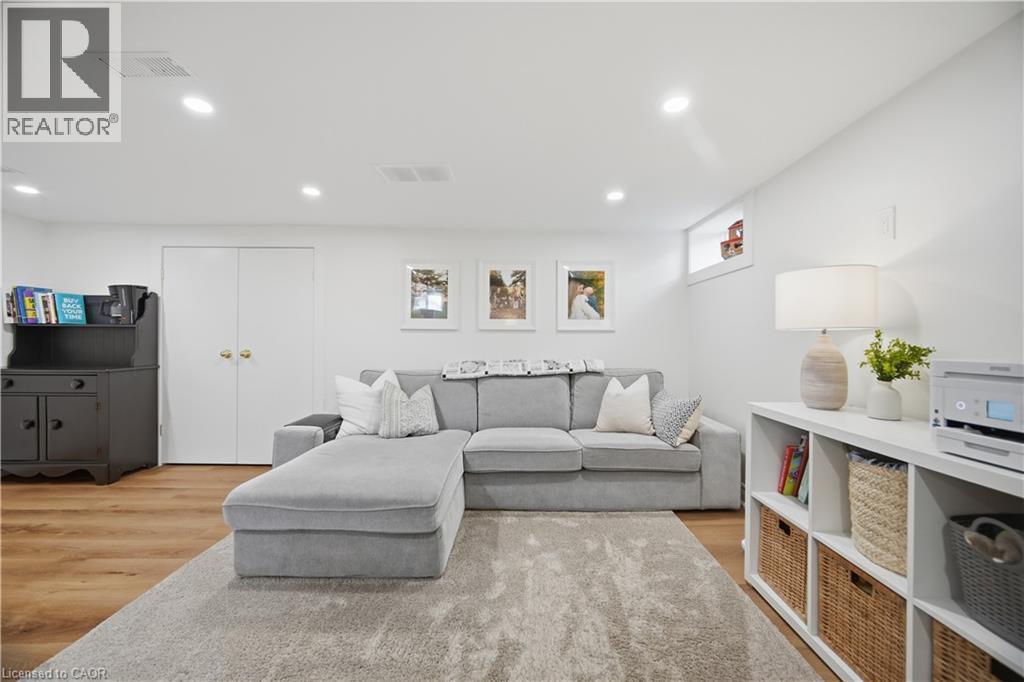 117 Norfolk Avenue, Cambridge, ON - Indoor Photo Showing Other Room