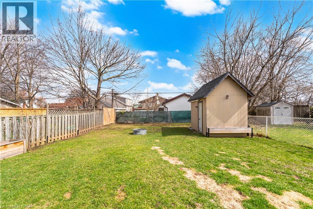 117 Norfolk Avenue, Cambridge, ON - Outdoor