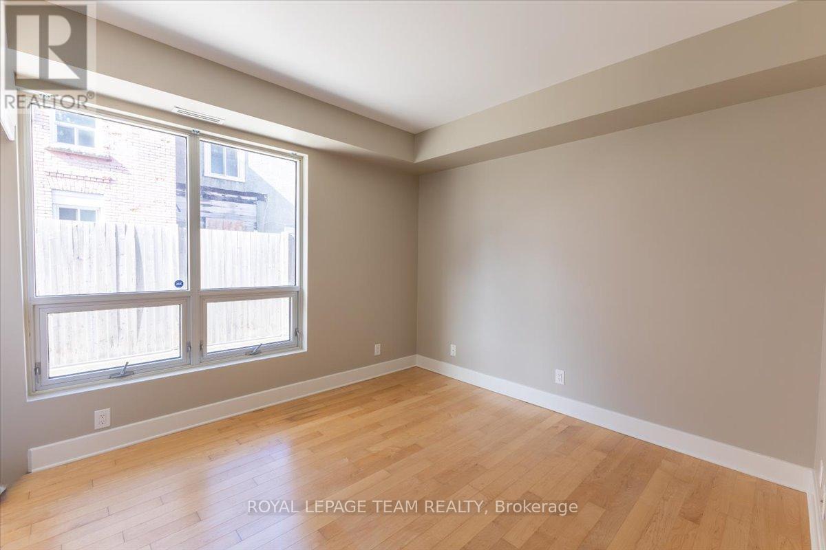 9 Balsam Street, Ottawa, ON - Indoor Photo Showing Other Room