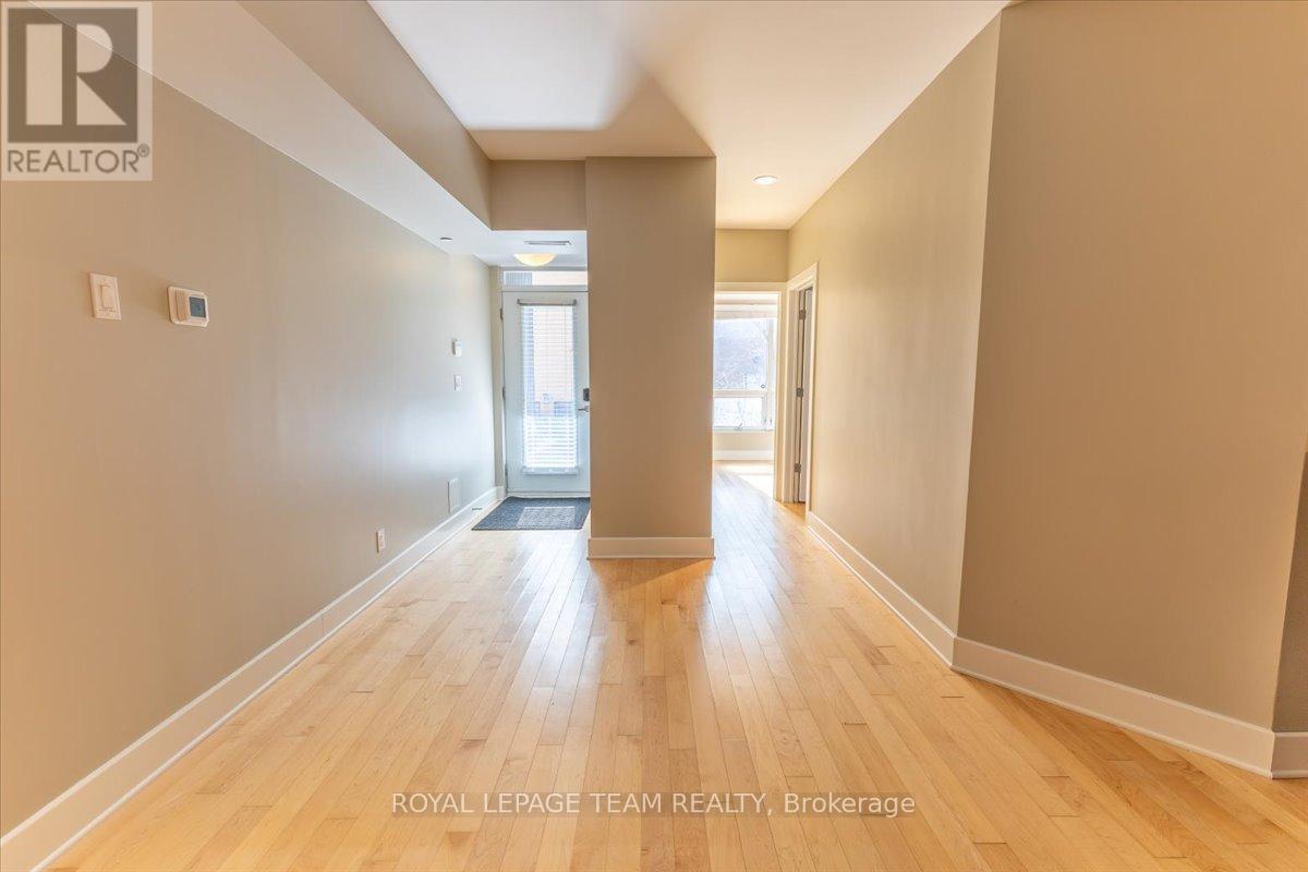 9 Balsam Street, Ottawa, ON - Indoor Photo Showing Other Room