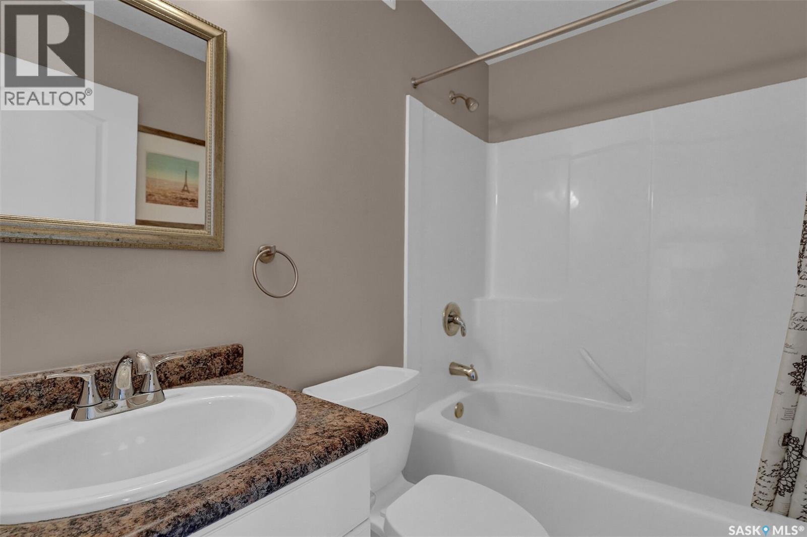 1276 Campbell Street, Regina, SK - Indoor Photo Showing Bathroom