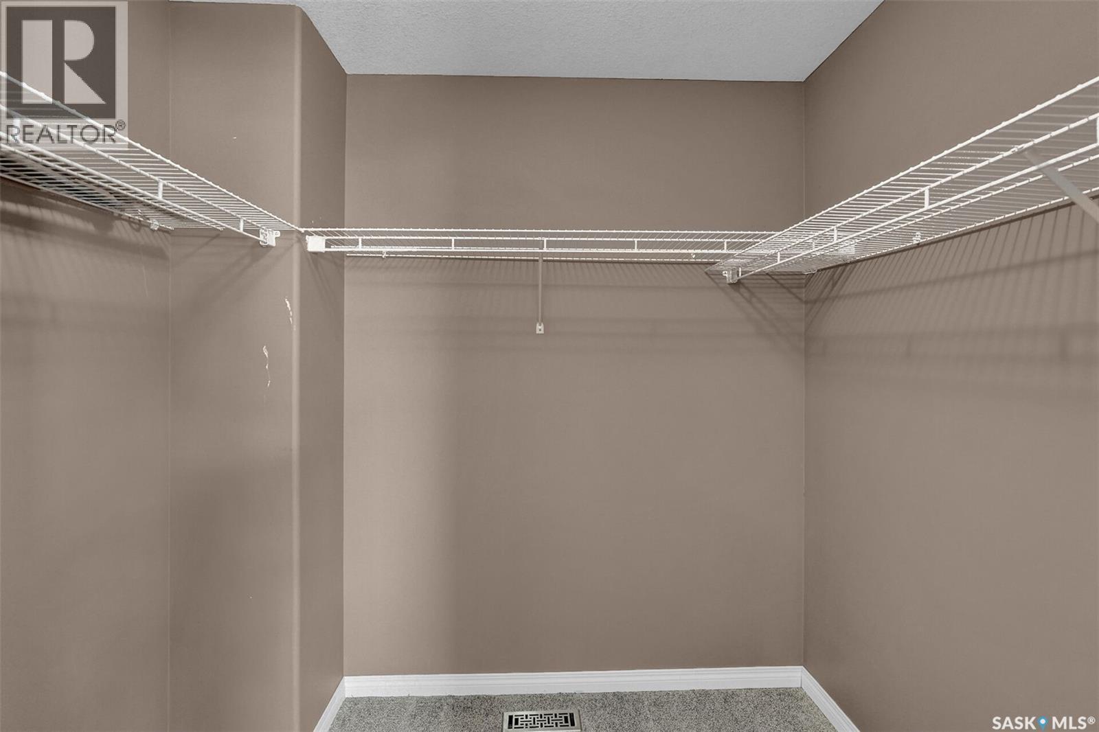 1276 Campbell Street, Regina, SK - Indoor With Storage