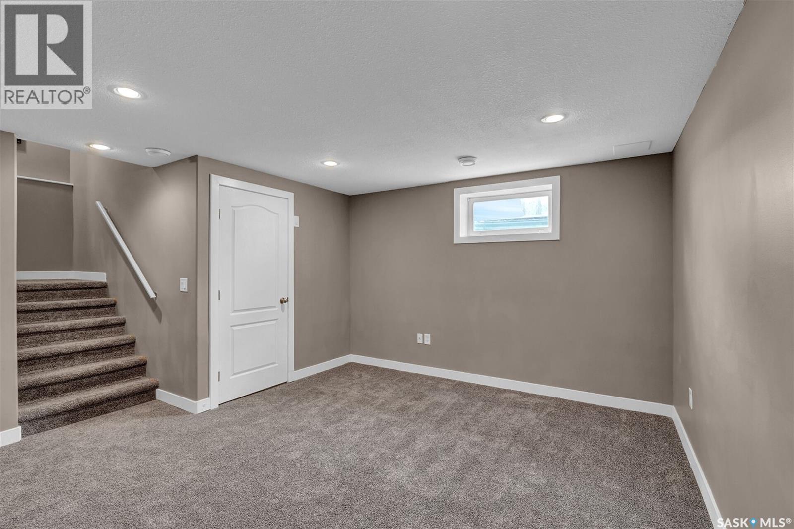 1276 Campbell Street, Regina, SK - Indoor