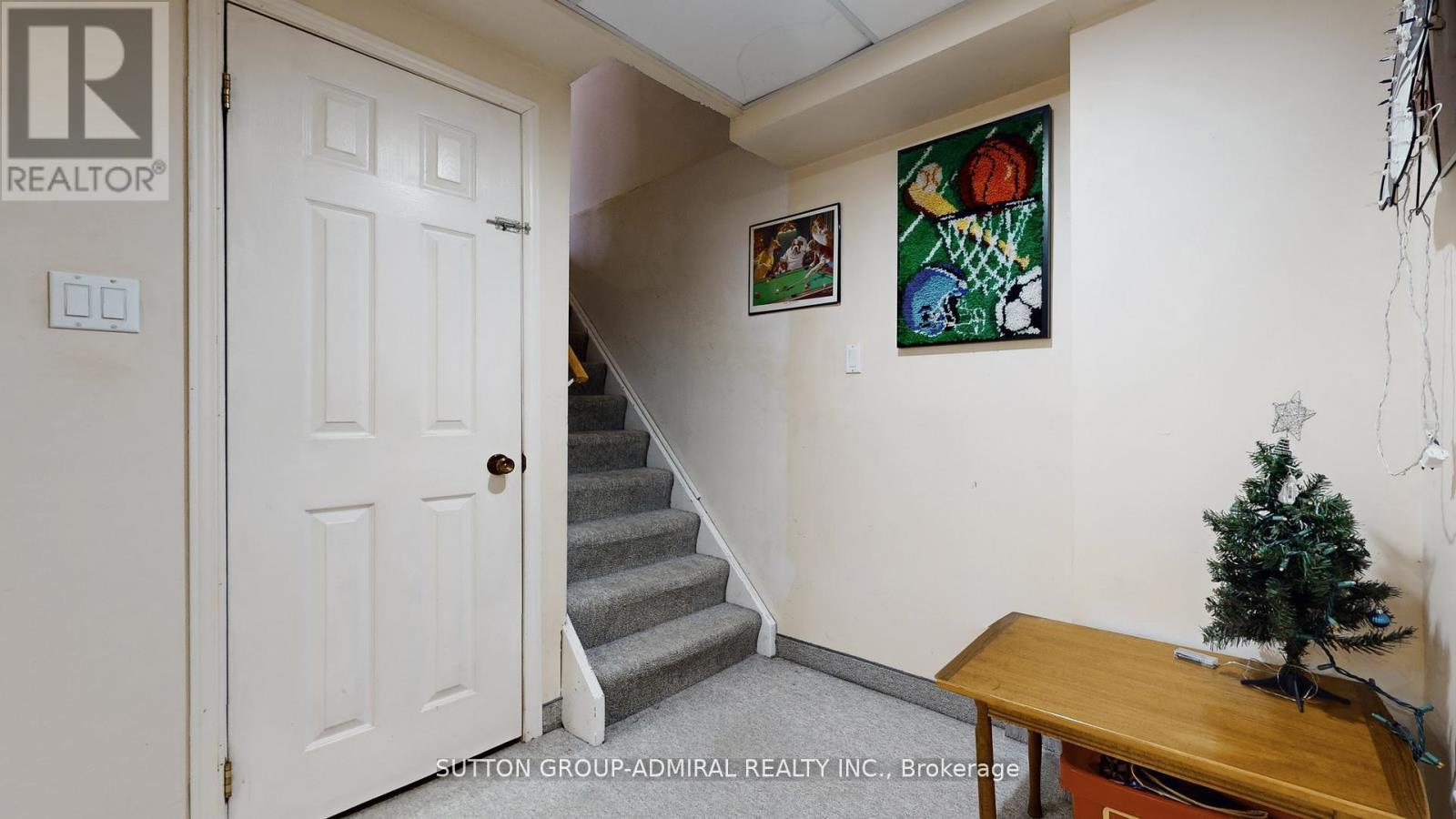 93 Patrice Crescent, Vaughan, ON - Indoor Photo Showing Other Room