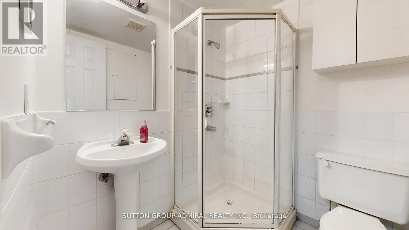 93 Patrice Crescent, Vaughan, ON - Indoor Photo Showing Bathroom
