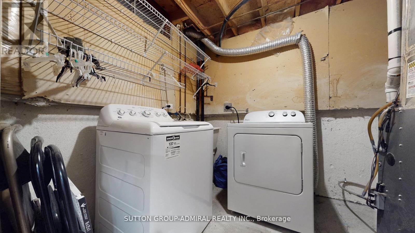 93 Patrice Crescent, Vaughan, ON - Indoor Photo Showing Laundry Room