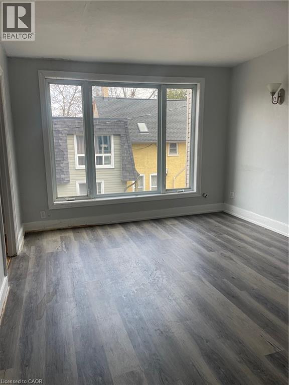 74 William Street W, Waterloo, ON