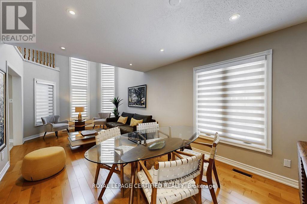 3898 Parkgate Drive, Mississauga, ON - Indoor Photo Showing Other Room