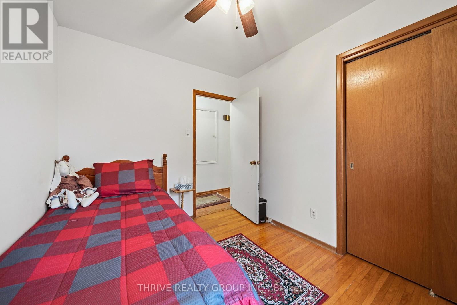 6 Southwood Crescent, London South (South D), ON - Indoor Photo Showing Bedroom