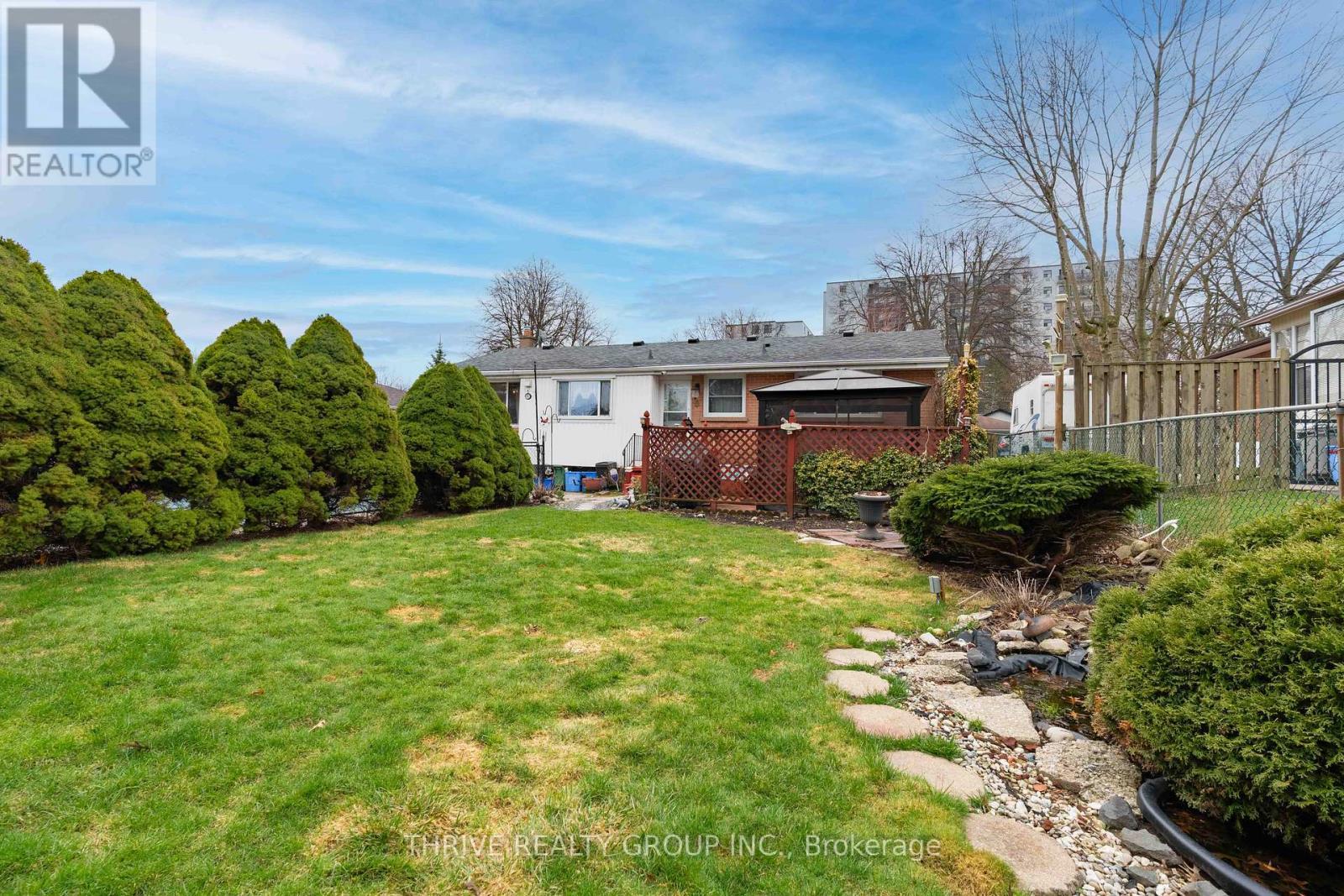 6 Southwood Crescent, London South (South D), ON - Outdoor