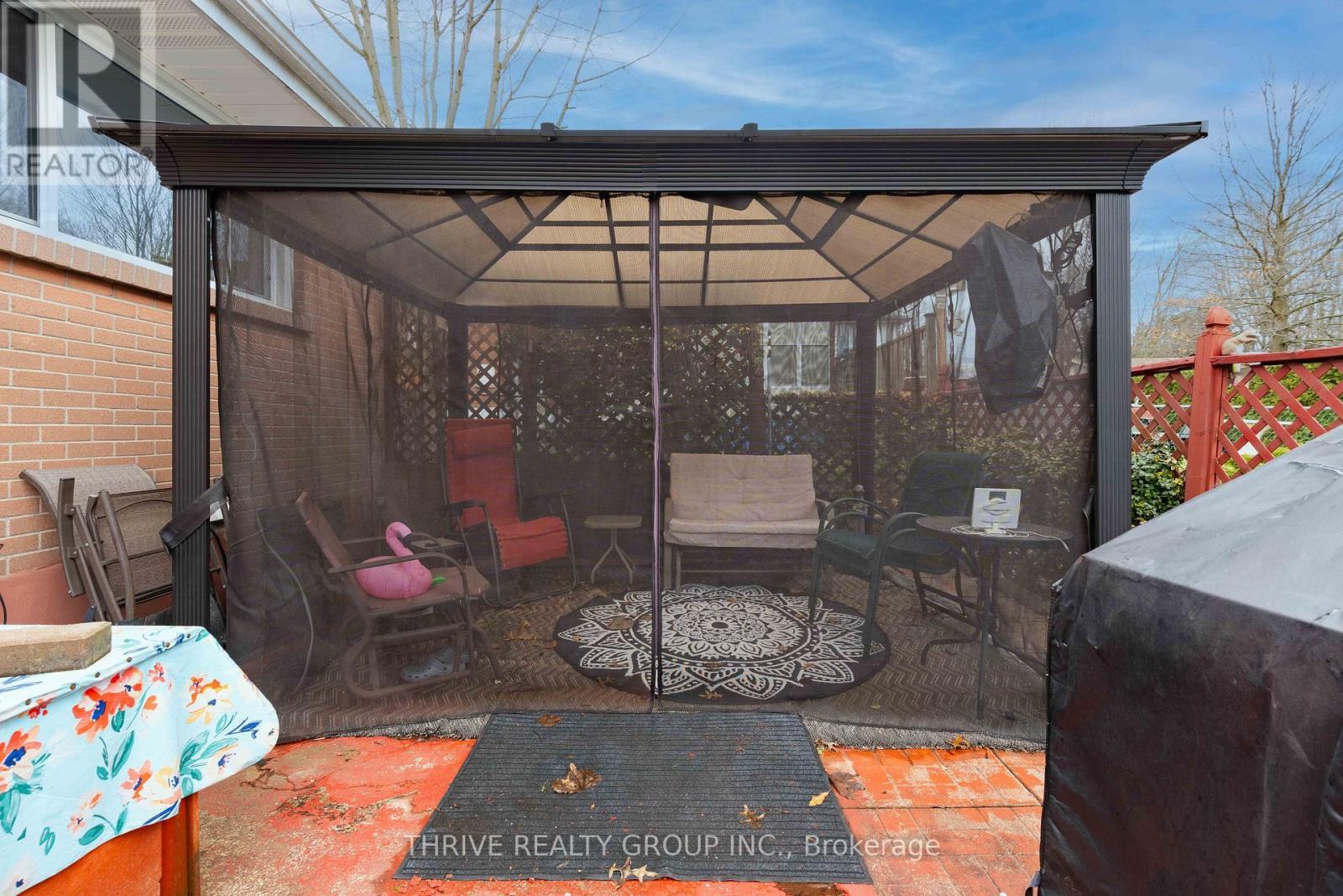 6 Southwood Crescent, London South (South D), ON - Outdoor