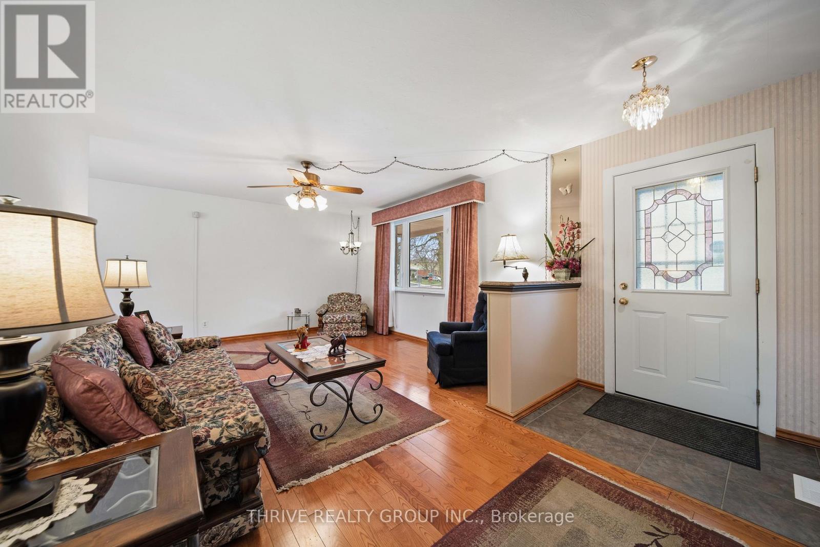 6 Southwood Crescent, London South (South D), ON - Indoor