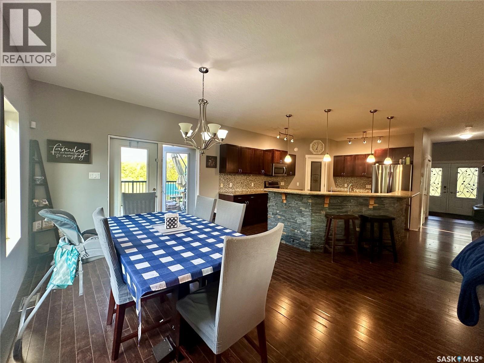 205 Roberts Avenue, Canora, SK - Indoor Photo Showing Dining Room