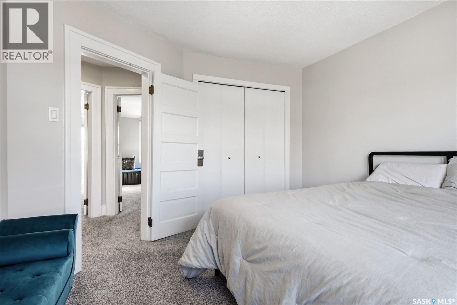 3809 Victoria Avenue, Regina, SK - Indoor Photo Showing Bedroom