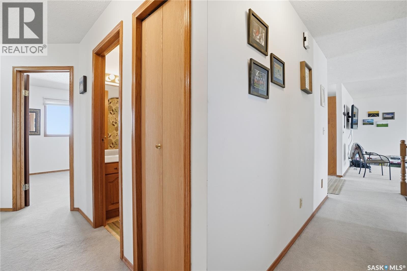 681 Canada Street, Central Butte, SK - Indoor Photo Showing Other Room