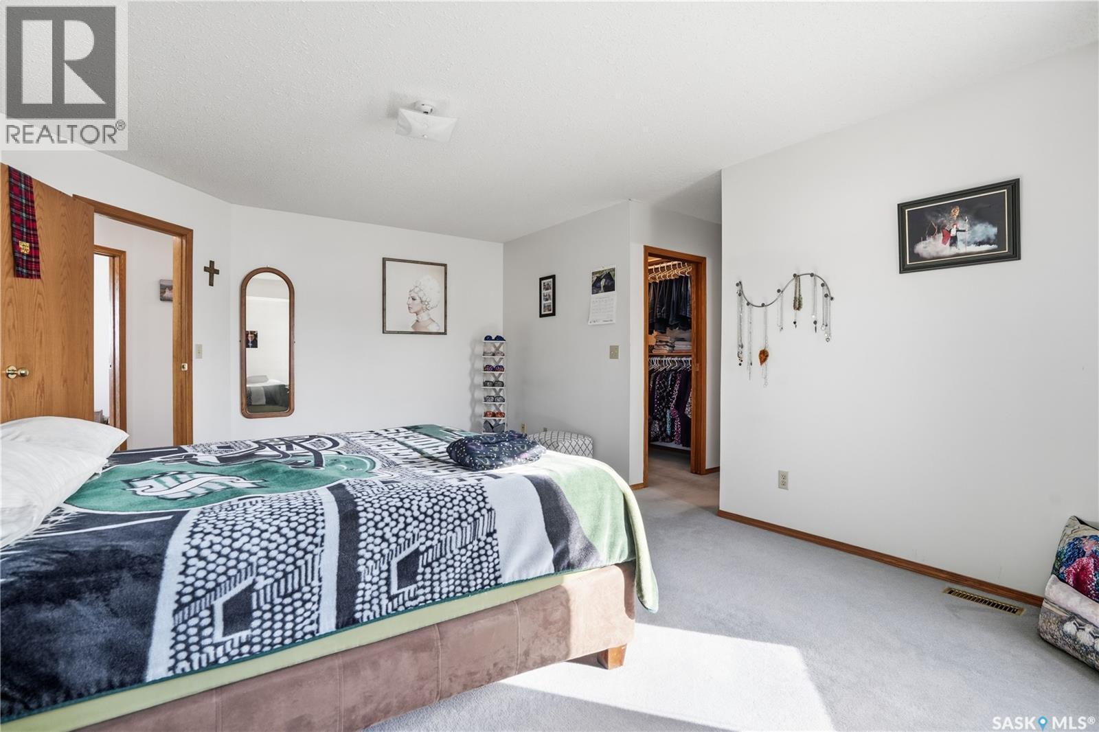 681 Canada Street, Central Butte, SK - Indoor Photo Showing Bedroom