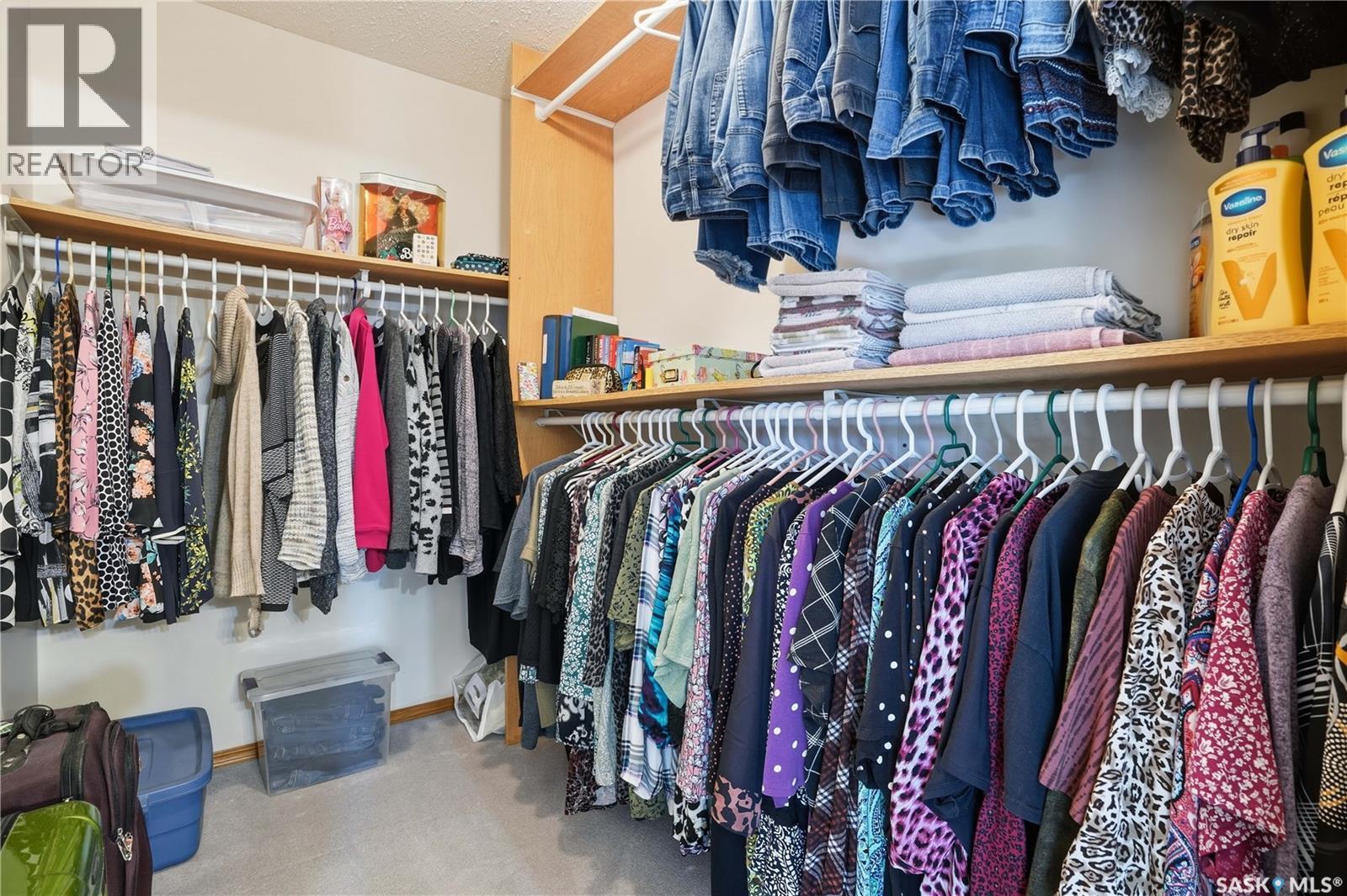 681 Canada Street, Central Butte, SK - Indoor With Storage