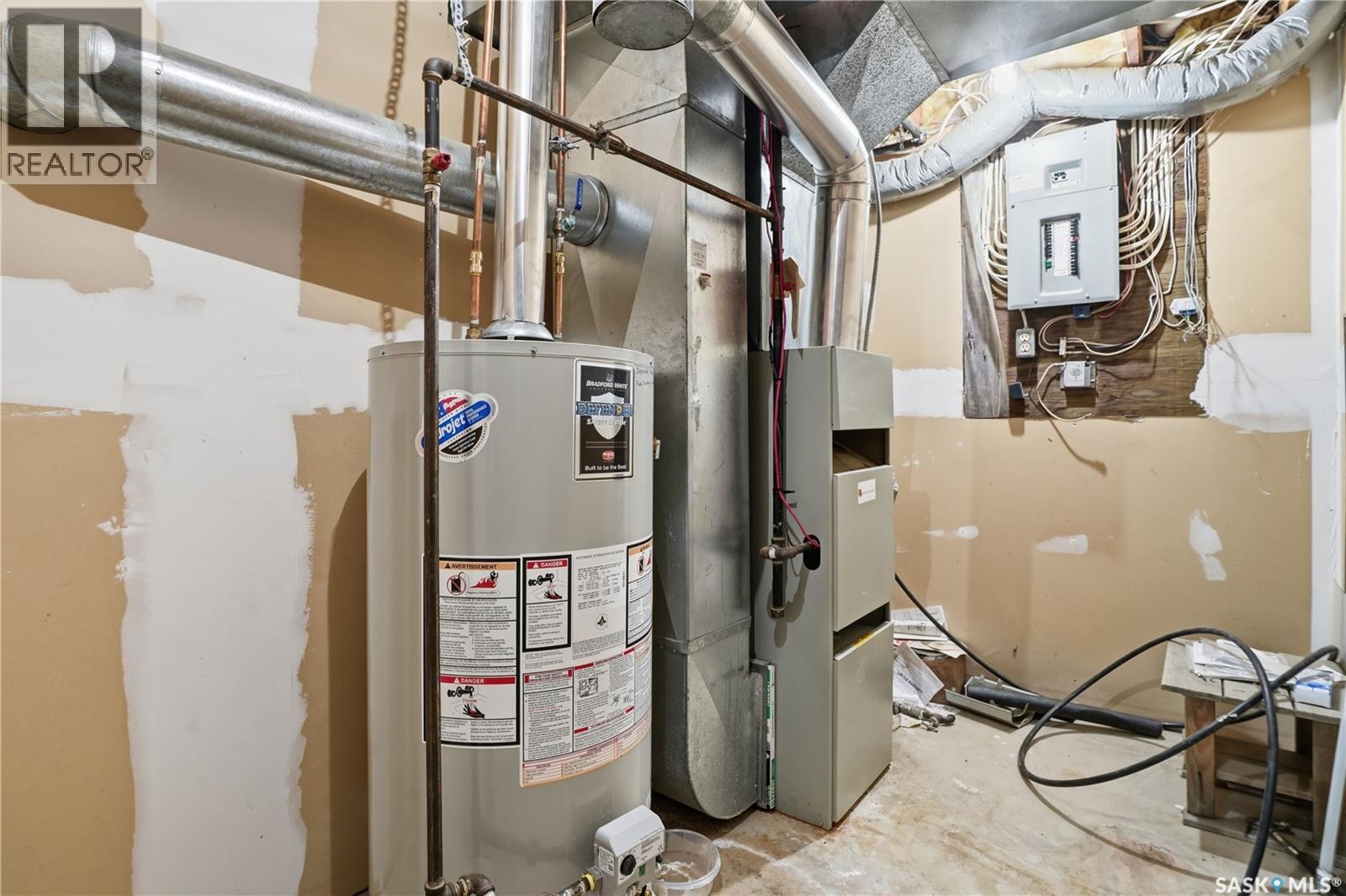 681 Canada Street, Central Butte, SK - Indoor Photo Showing Basement