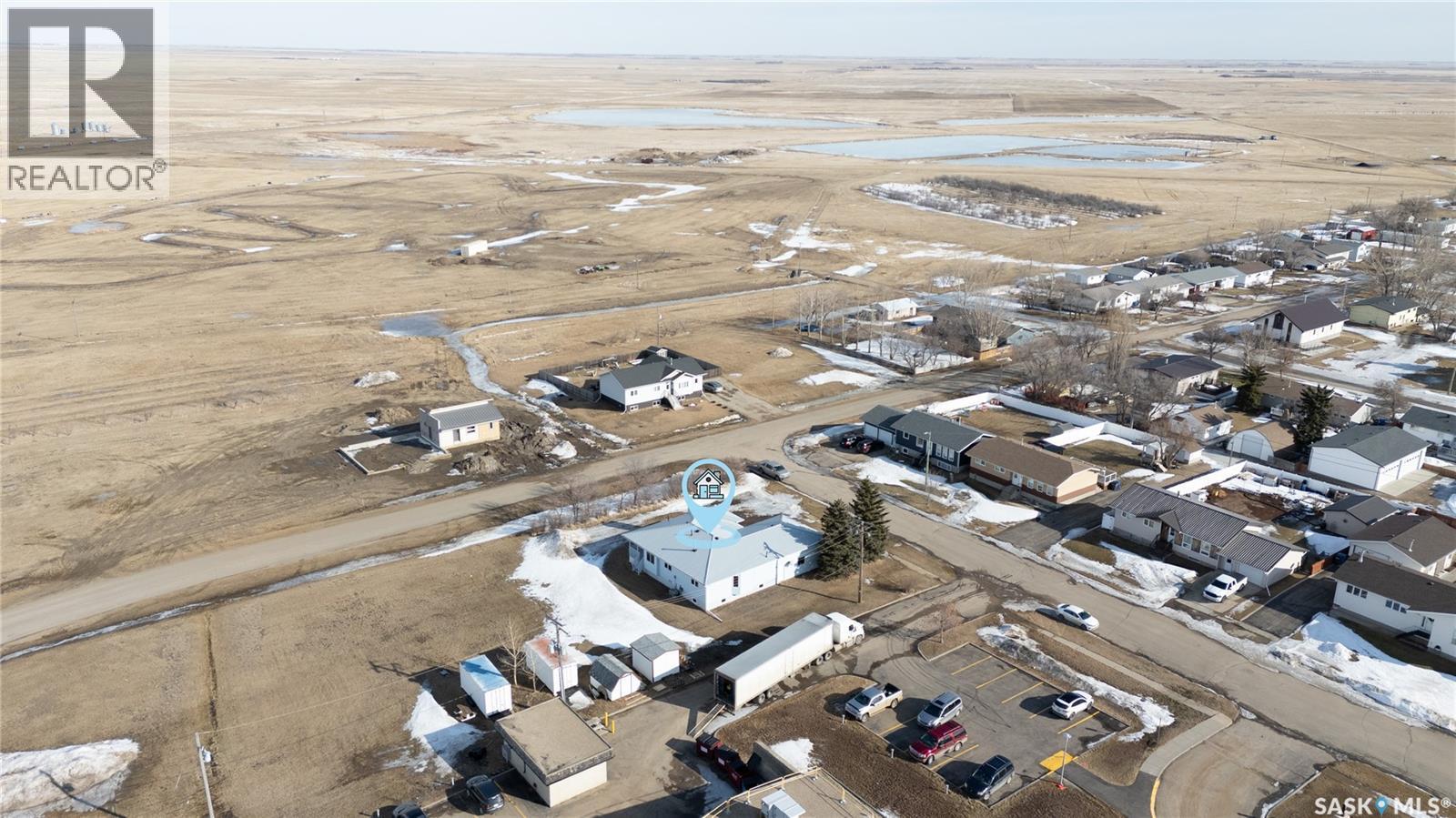 681 Canada Street, Central Butte, SK - With View