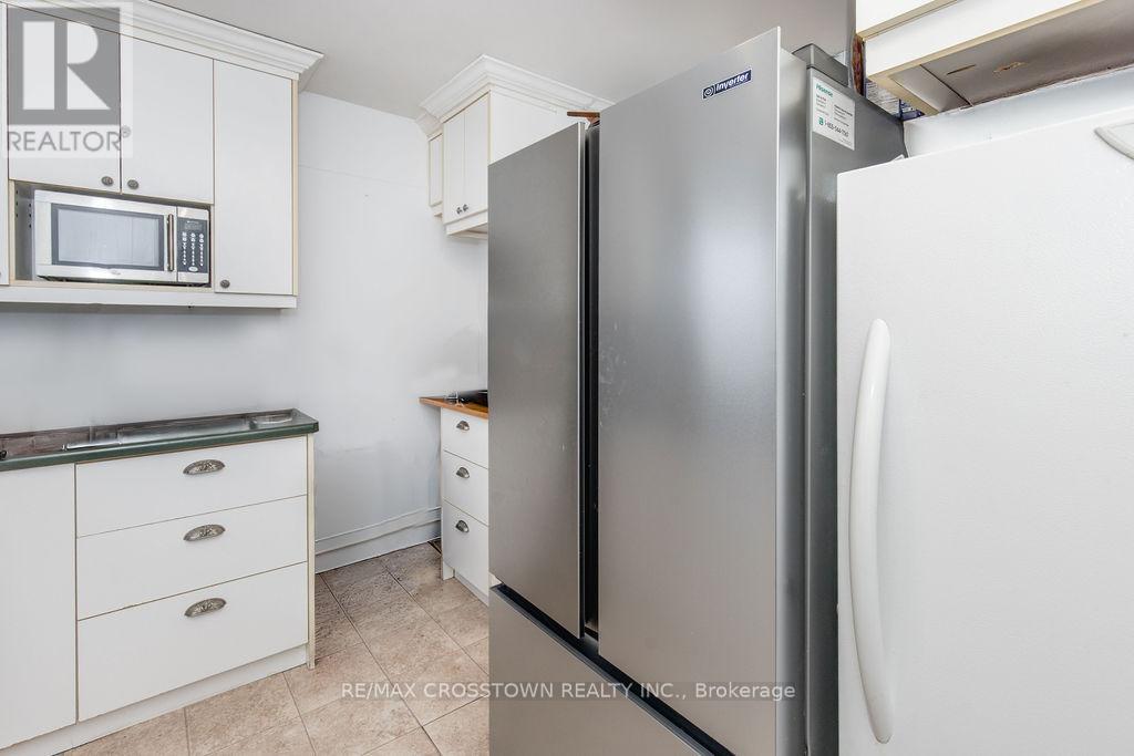 34 Kipling Place, Barrie, ON - Indoor