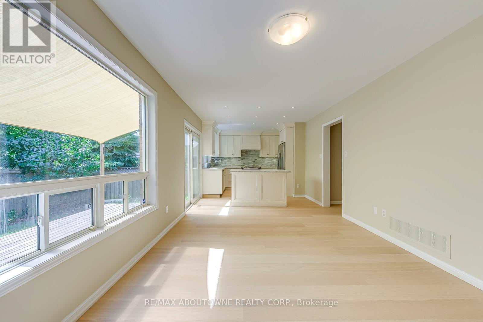 3037 Abernathy Way, Oakville, ON - Indoor Photo Showing Other Room