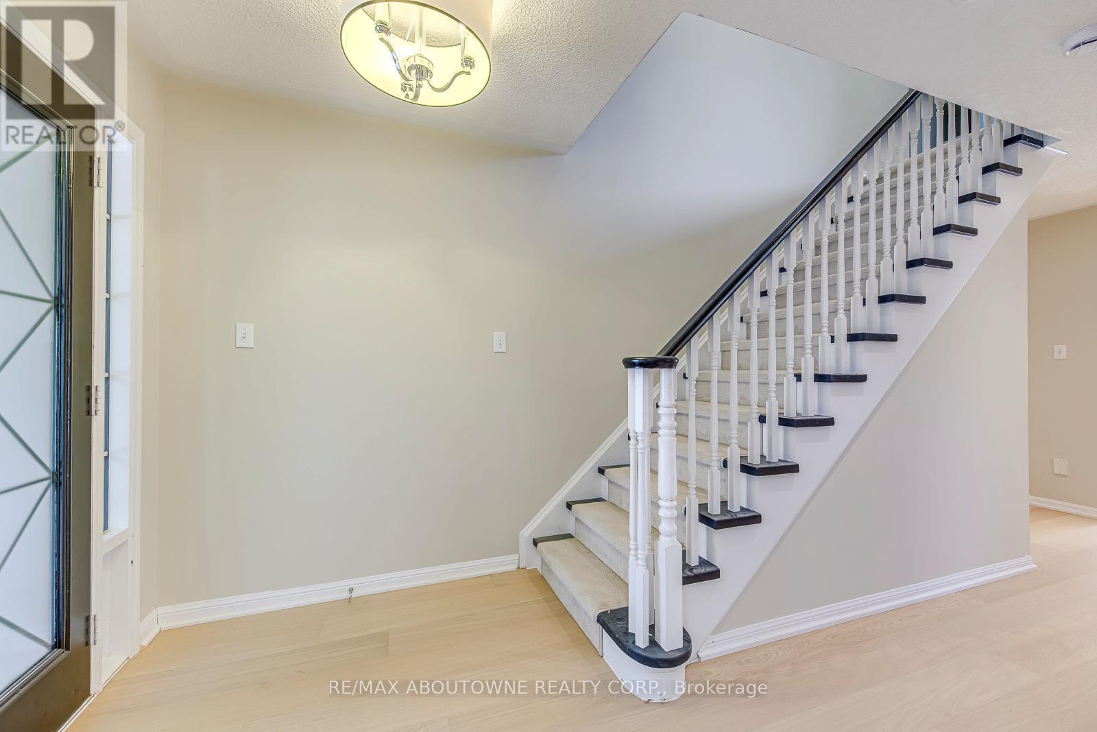 3037 Abernathy Way, Oakville, ON - Indoor Photo Showing Other Room