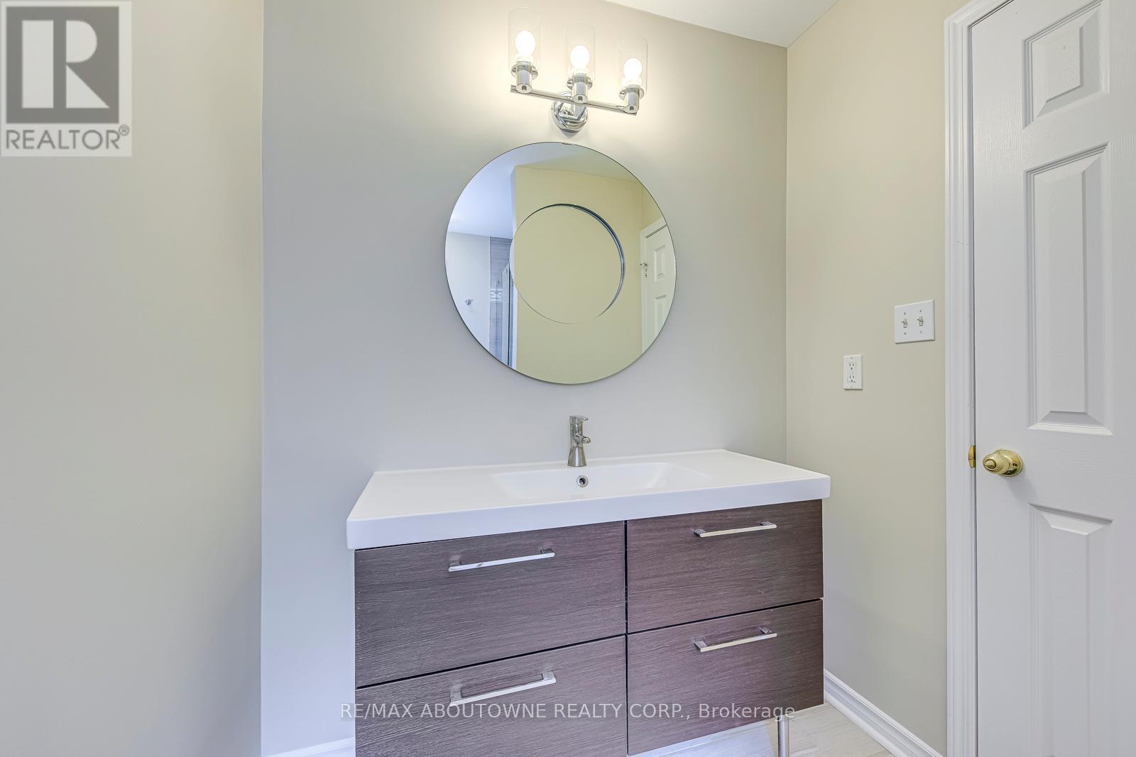 3037 Abernathy Way, Oakville, ON - Indoor Photo Showing Bathroom