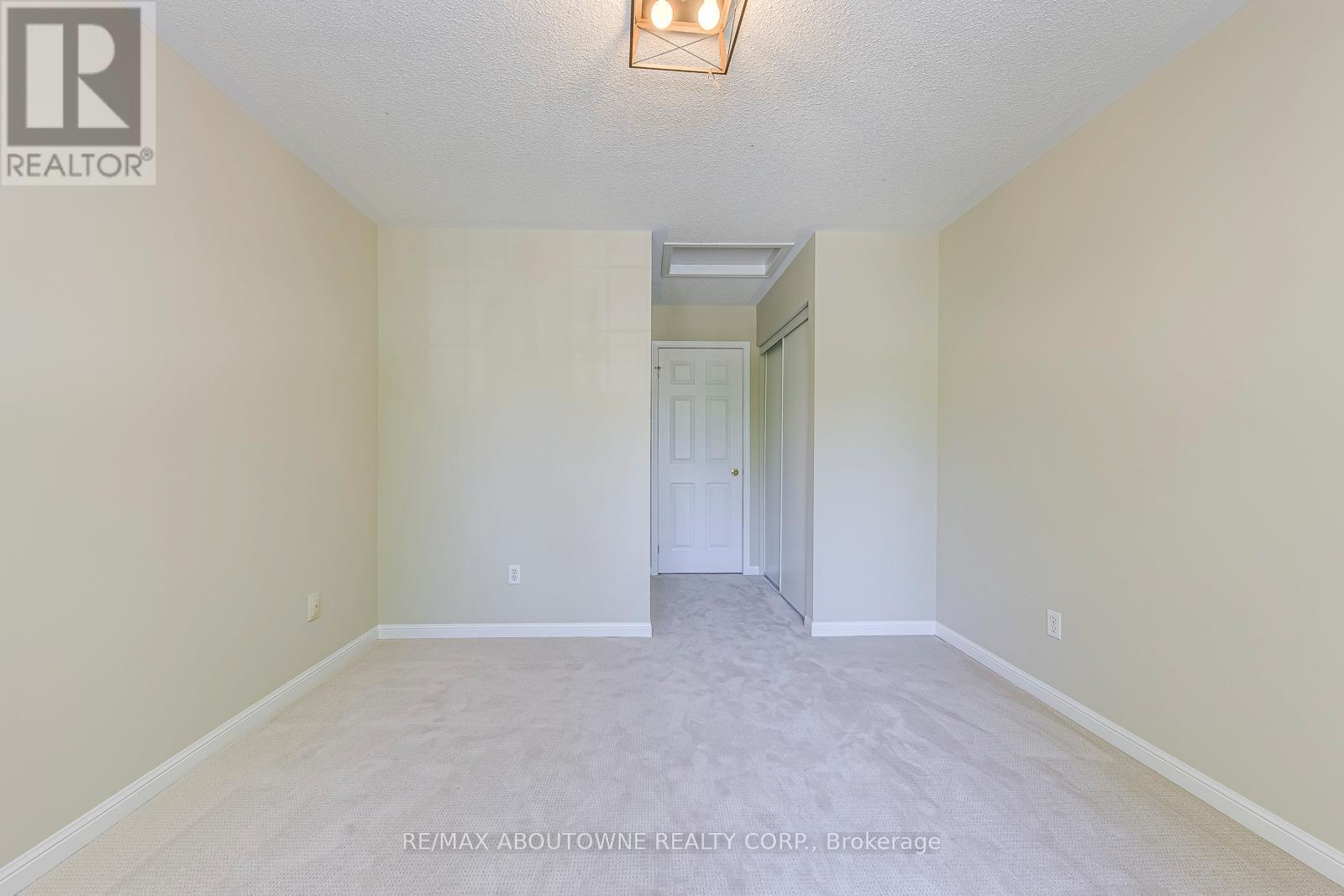 3037 Abernathy Way, Oakville, ON - Indoor Photo Showing Other Room