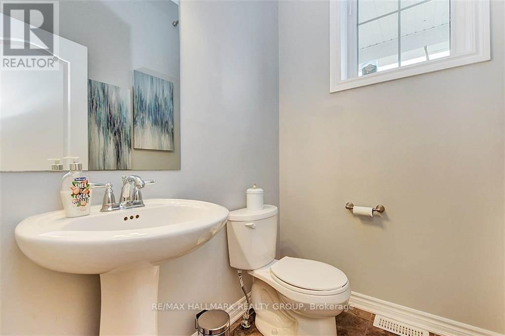 81 Switch Grass Crescent, Ottawa, ON - Indoor Photo Showing Bathroom