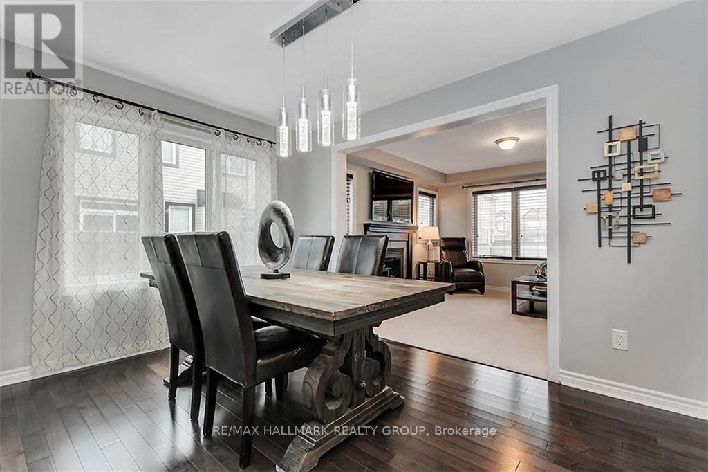 81 Switch Grass Crescent, Ottawa, ON - Indoor Photo Showing Dining Room