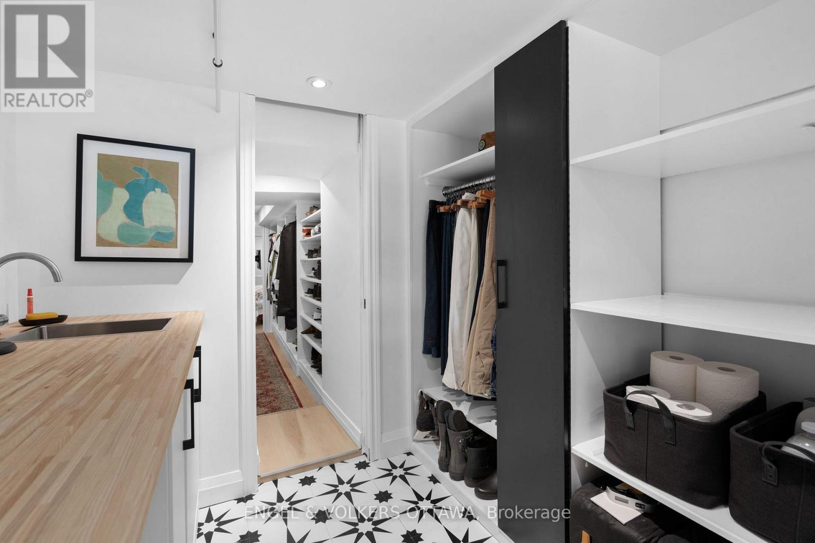 244 Flora Street, Ottawa, ON - Indoor