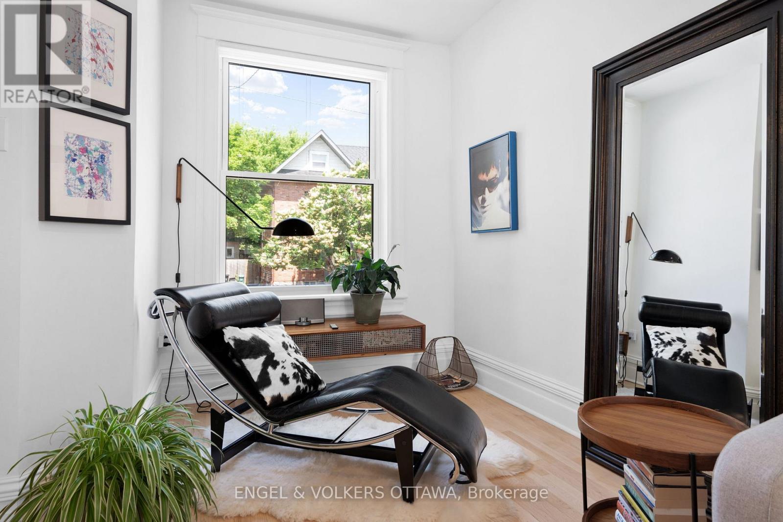 244 Flora Street, Ottawa, ON - Indoor
