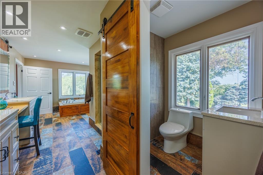 watercloset - 1285 Cockshutt Road, Simcoe, ON - Indoor Photo Showing Bathroom