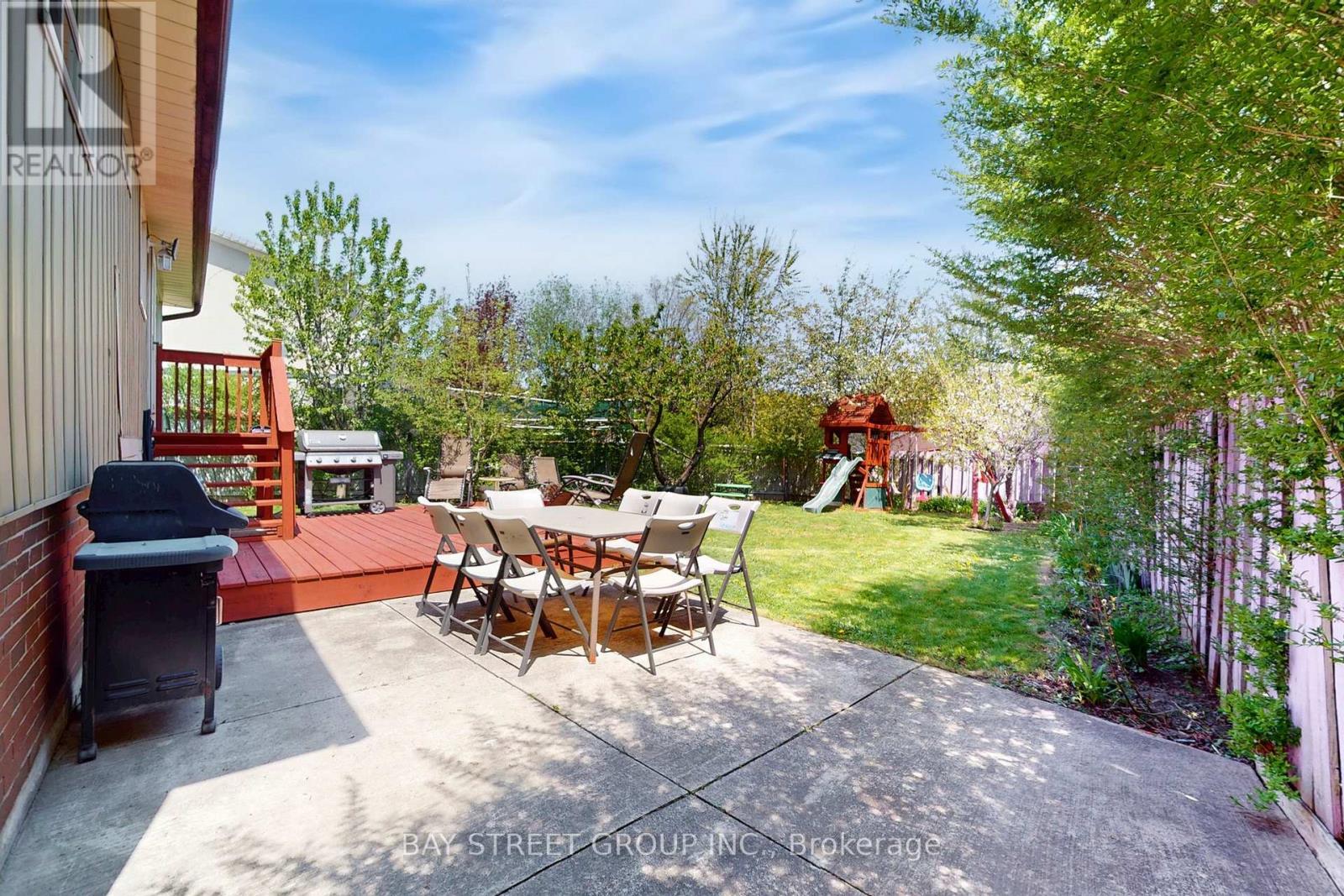 6119 Wabukayne Court, Mississauga, ON - Outdoor