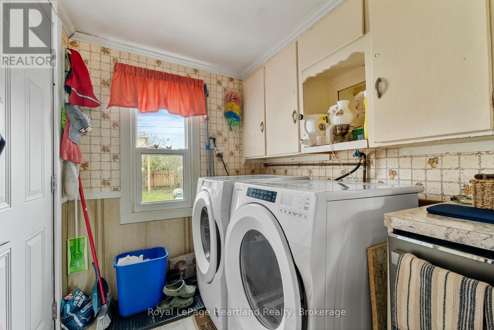 185 St David Street, Goderich (Goderich (Town)), ON - Indoor Photo Showing Laundry Room