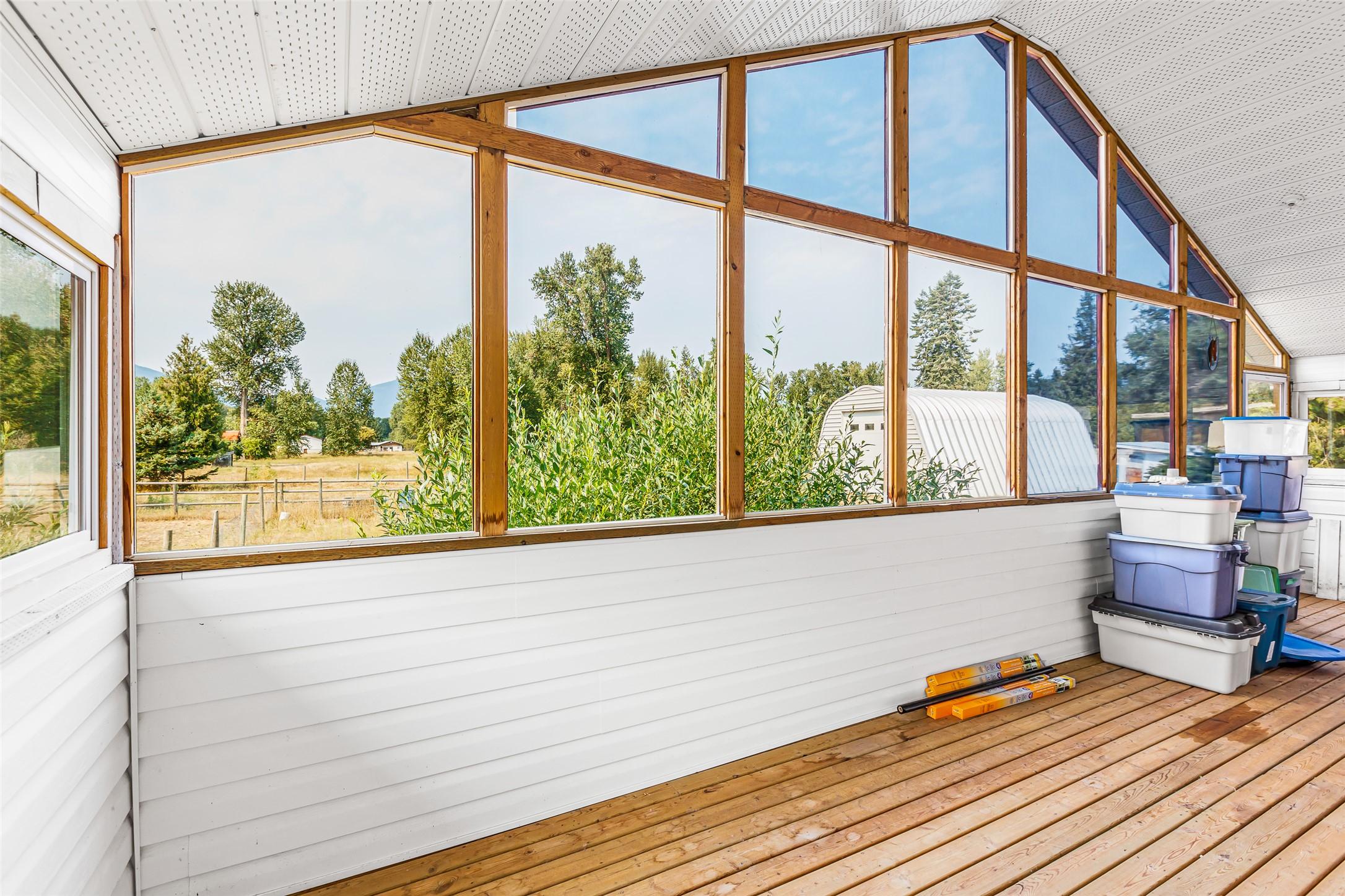 1117 15Th Avenue, Creston, BC - With Exterior