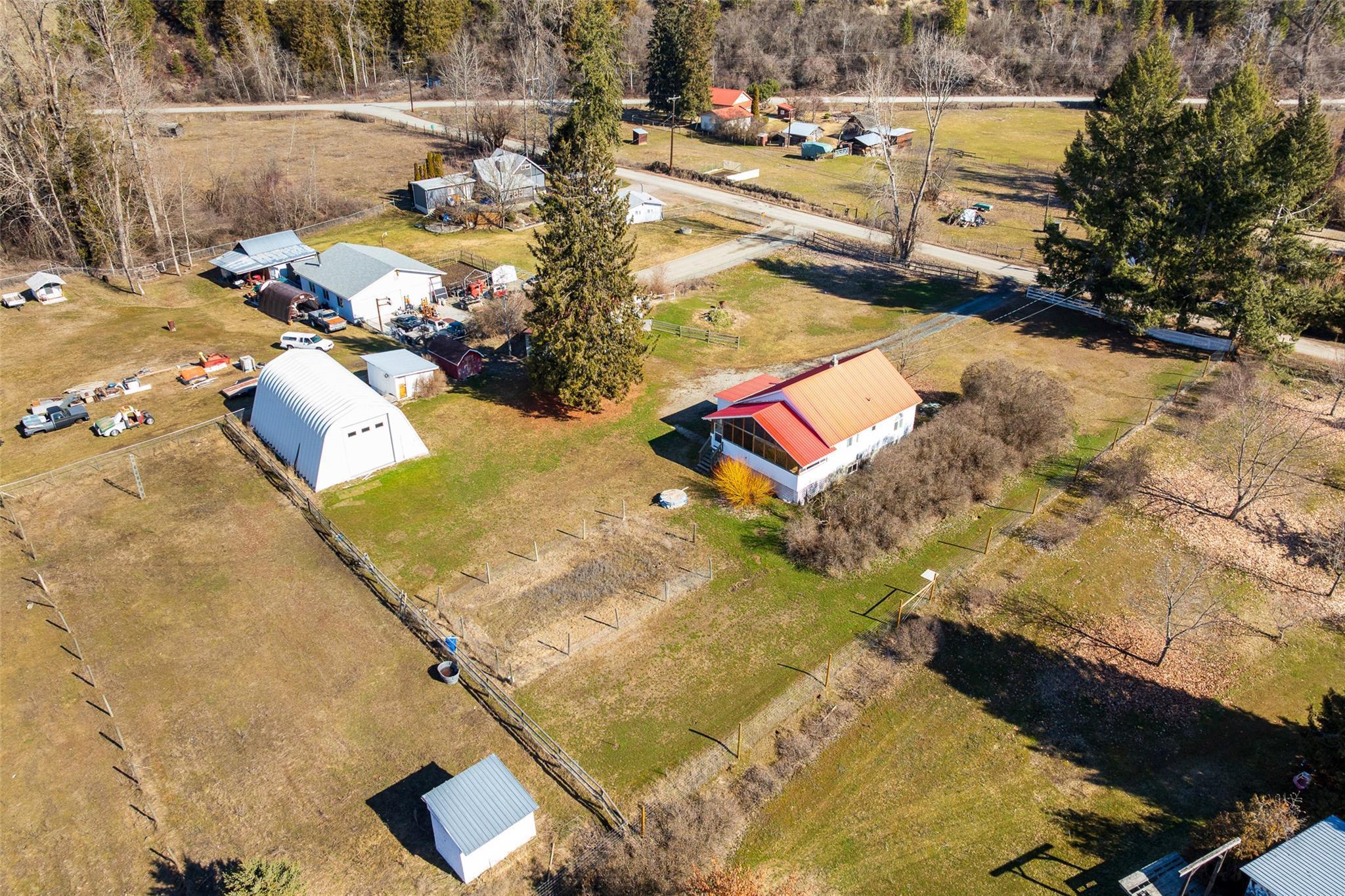 1117 15Th Avenue, Creston, BC - Outdoor With View