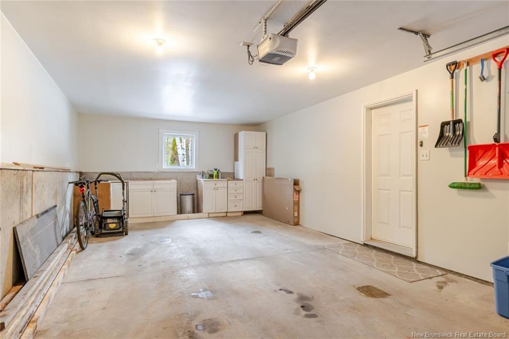 963 Forest Hill Rd, Fredericton, NB