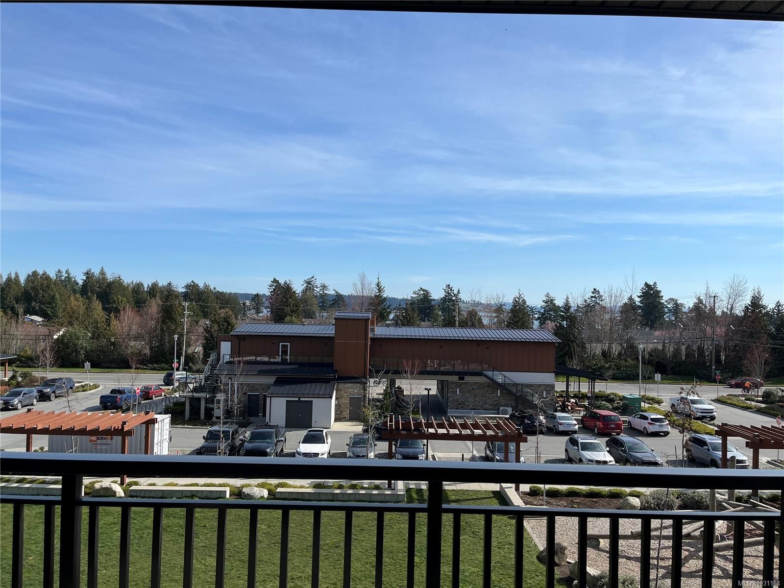 307-2500 Hackett Cres, Central Saanich, BC - Outdoor